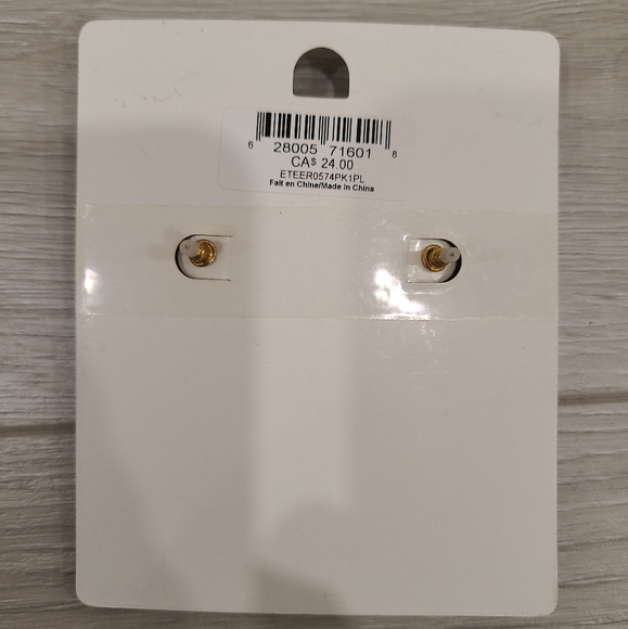 Etereo Embellished Oval Cutout Drop Earrings - Picture 3 of 4